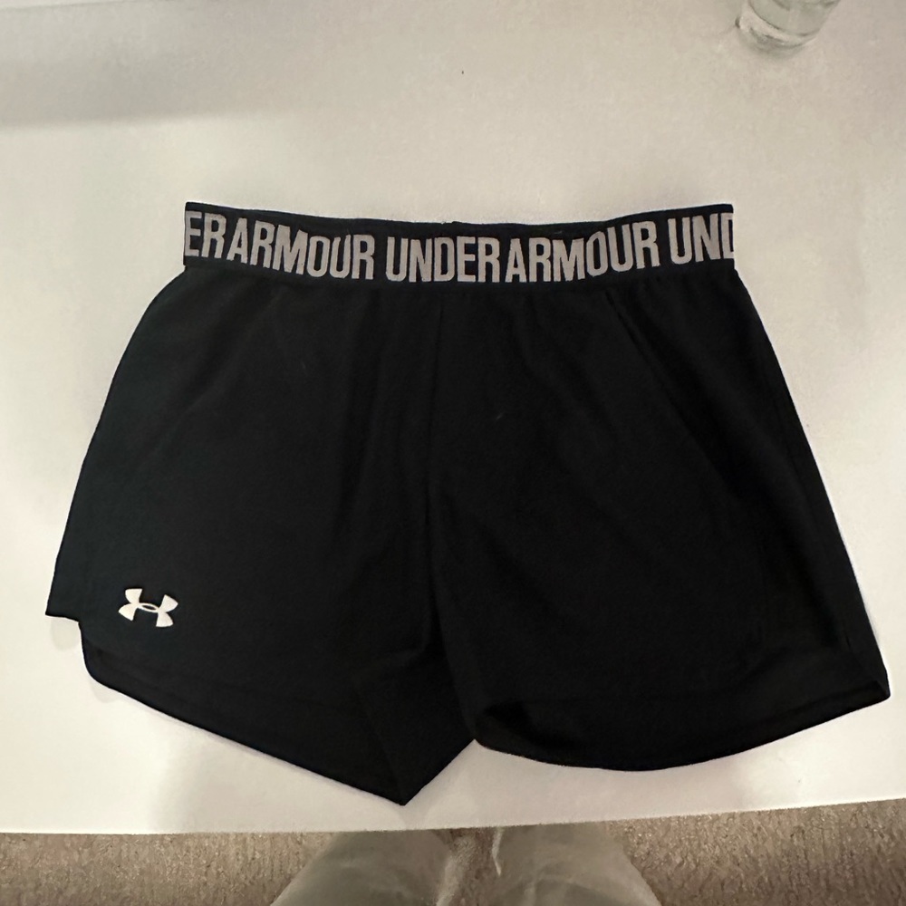 Under armour black shorts